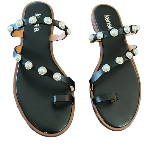 Kensie Pearl Studded Strap Black Toe Ring Sandals NEW Size 7.5 - Picture 2 of 11